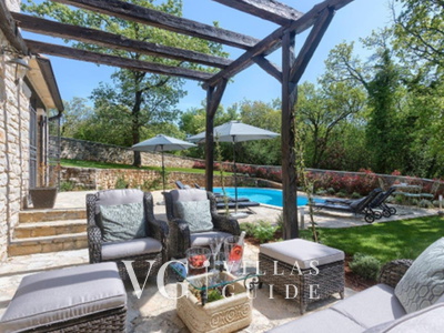 Villa White house B with pool Istria