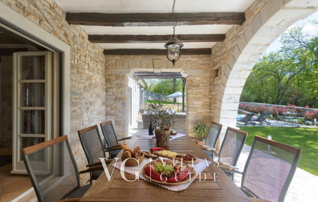 Villa White house B with pool Istria