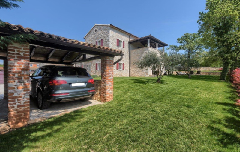 Villa White house B with pool Istria