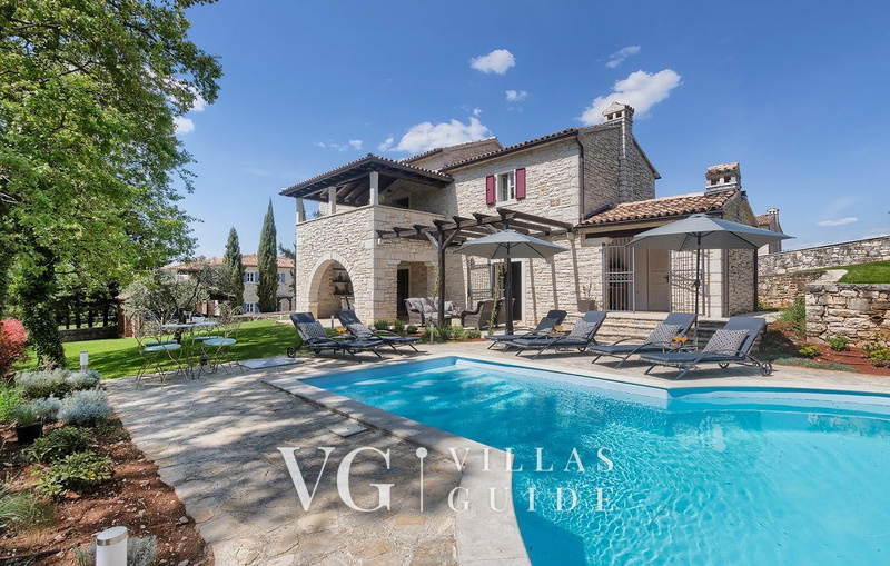 Villa White house B with pool Istria