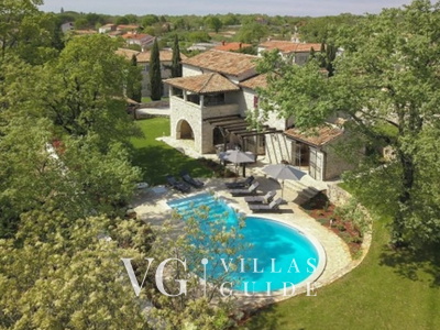 Villa White house B with pool Istria Garten und Außenbereich