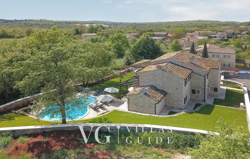 Villa White house B with pool Istria Giardino e esterni della proprietà