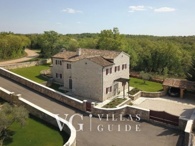 Villa White house B with pool Istria