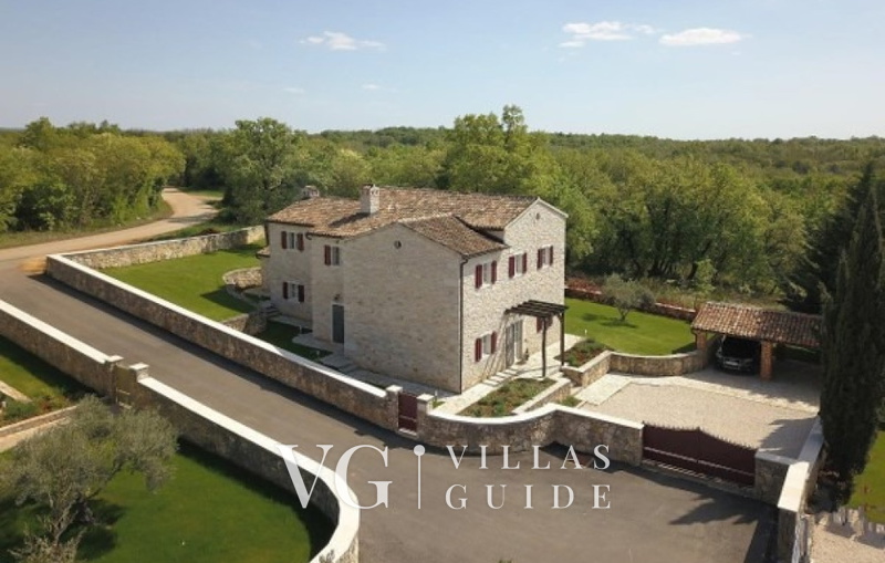 Villa White house B with pool Istria