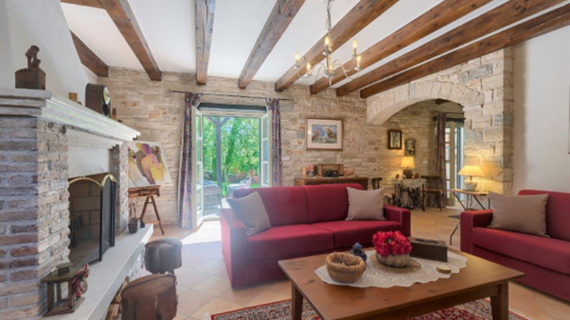Villa White house B with pool Istria