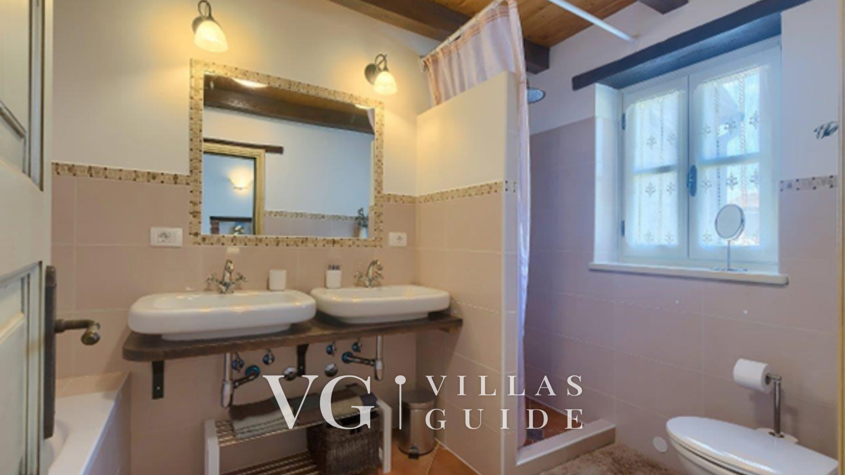 Villa White house B with pool Istria Bathroom