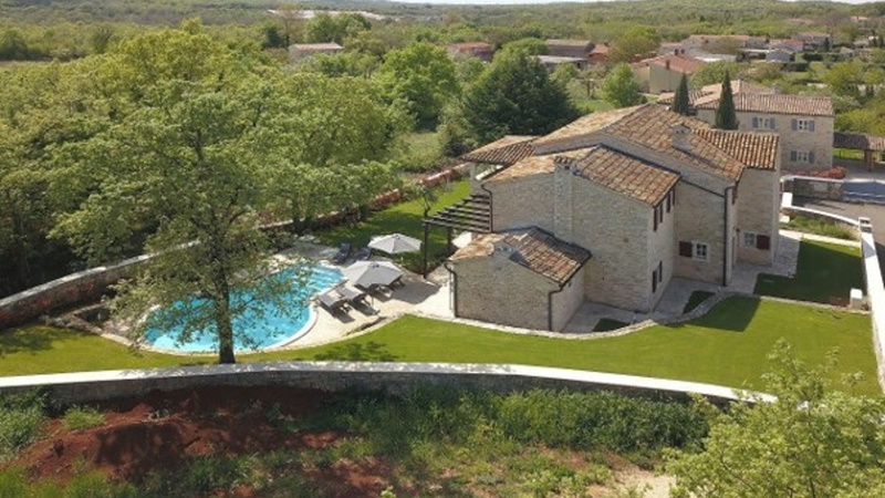 Villa White house B with pool Istria