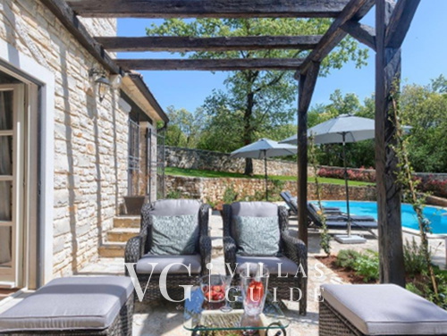 Villa White house B with pool Istria