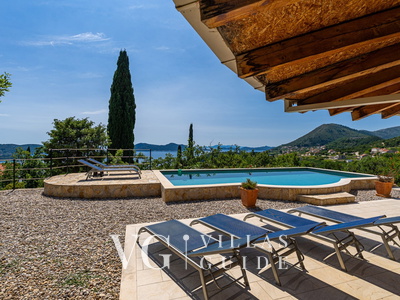 Grand view Orasac Piscina