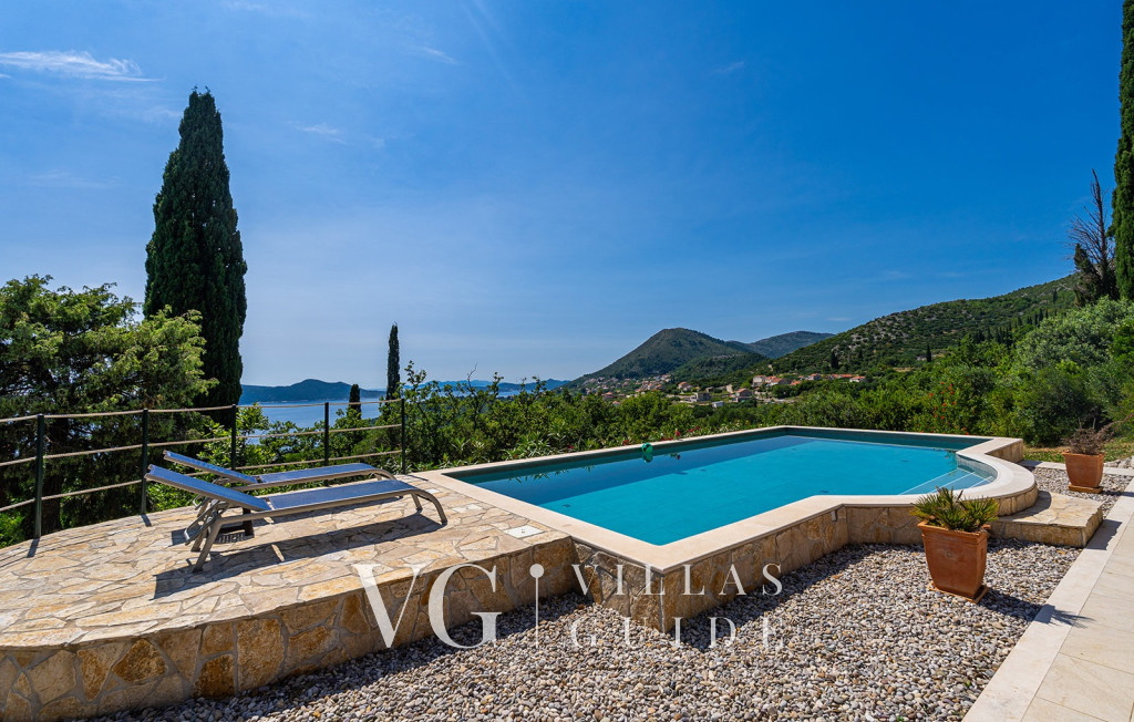 Grand view Orasac Piscina