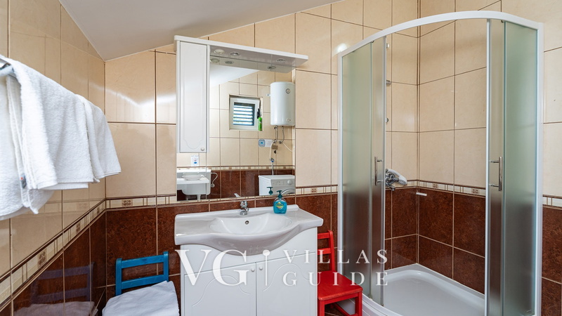 Grand view Orasac Kupaonica