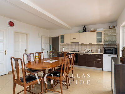 Grand view Orasac Kuhinja