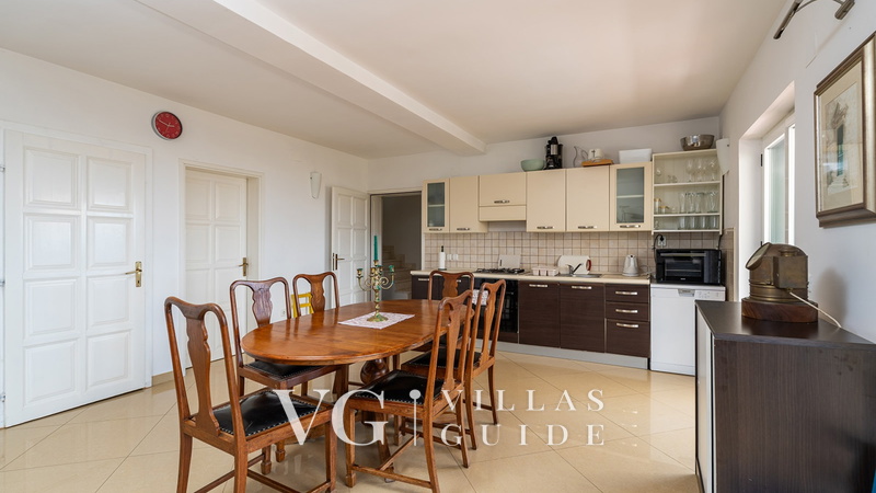 Grand view Orasac Kuhinja