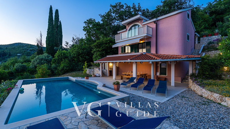 Grand view Orasac Dvorište i vanjski dio objekta