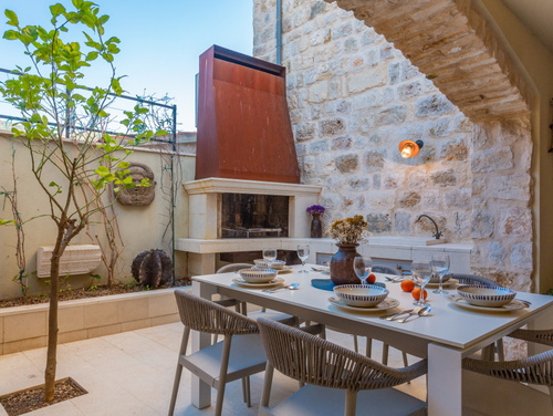 Villa Palazzo Antiqua island Vis