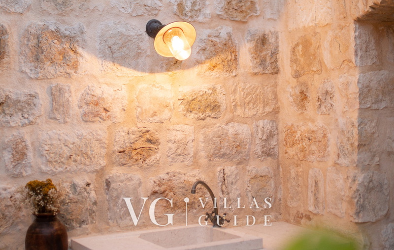 Villa Palazzo Antiqua island Vis Additional content