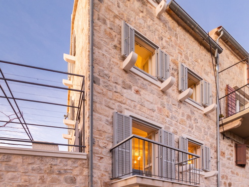 Villa Palazzo Antiqua island Vis