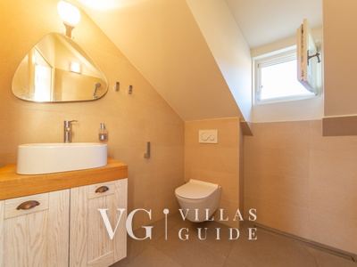 Villa Palazzo Antiqua island Vis Bathroom