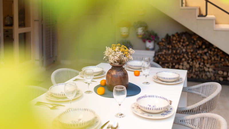 Villa Palazzo Antiqua beachfront Vis