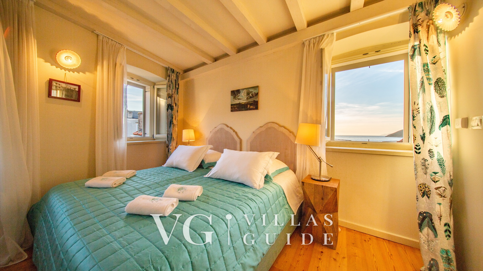 Villa Palazzo Antiqua beachfront Vis Spavaća soba