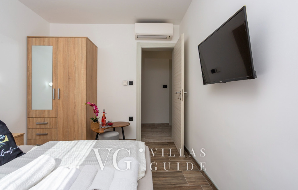 Villa Lemily with private pool Bedroom