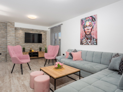 Villa Lemily with private pool