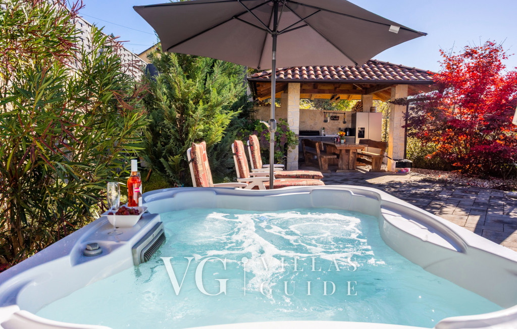 Villa Lemily with private pool Additional content