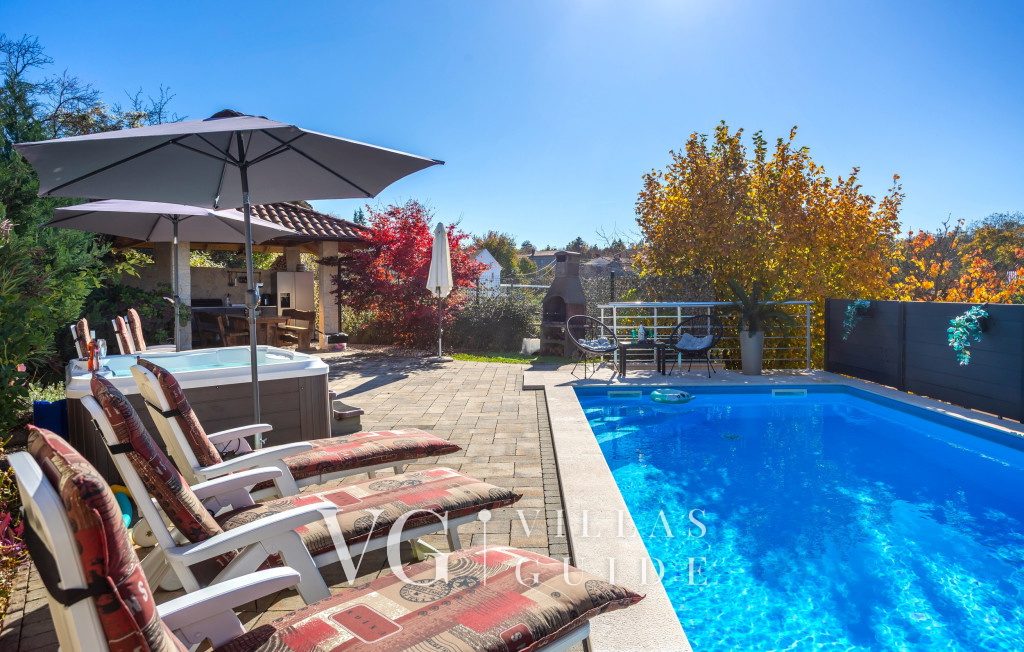 Villa Lemily with private pool