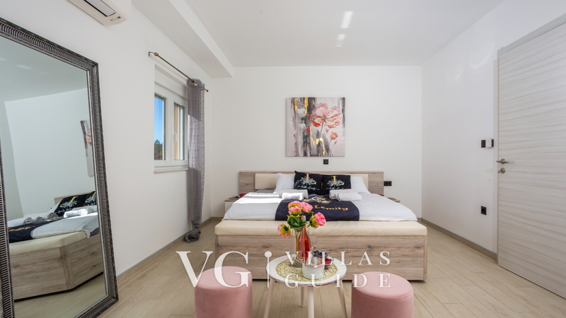 Villa Lemily with private pool Bedroom