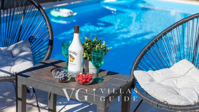 Villa Lemily with private pool