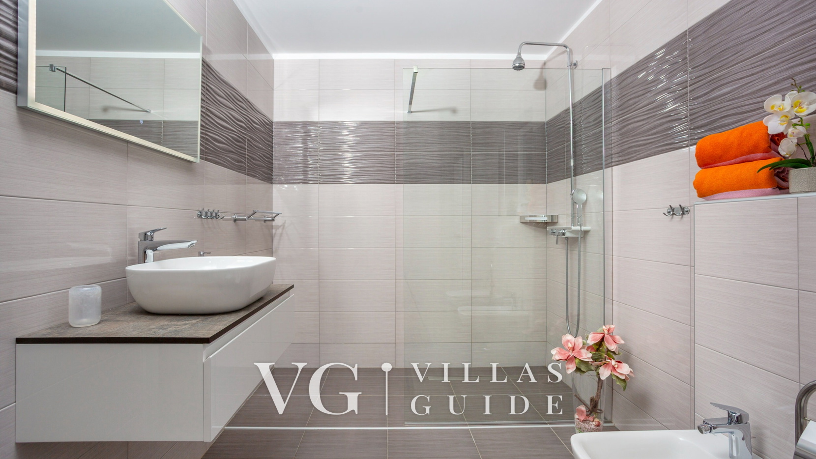 Villa Lemily with private pool Bathroom