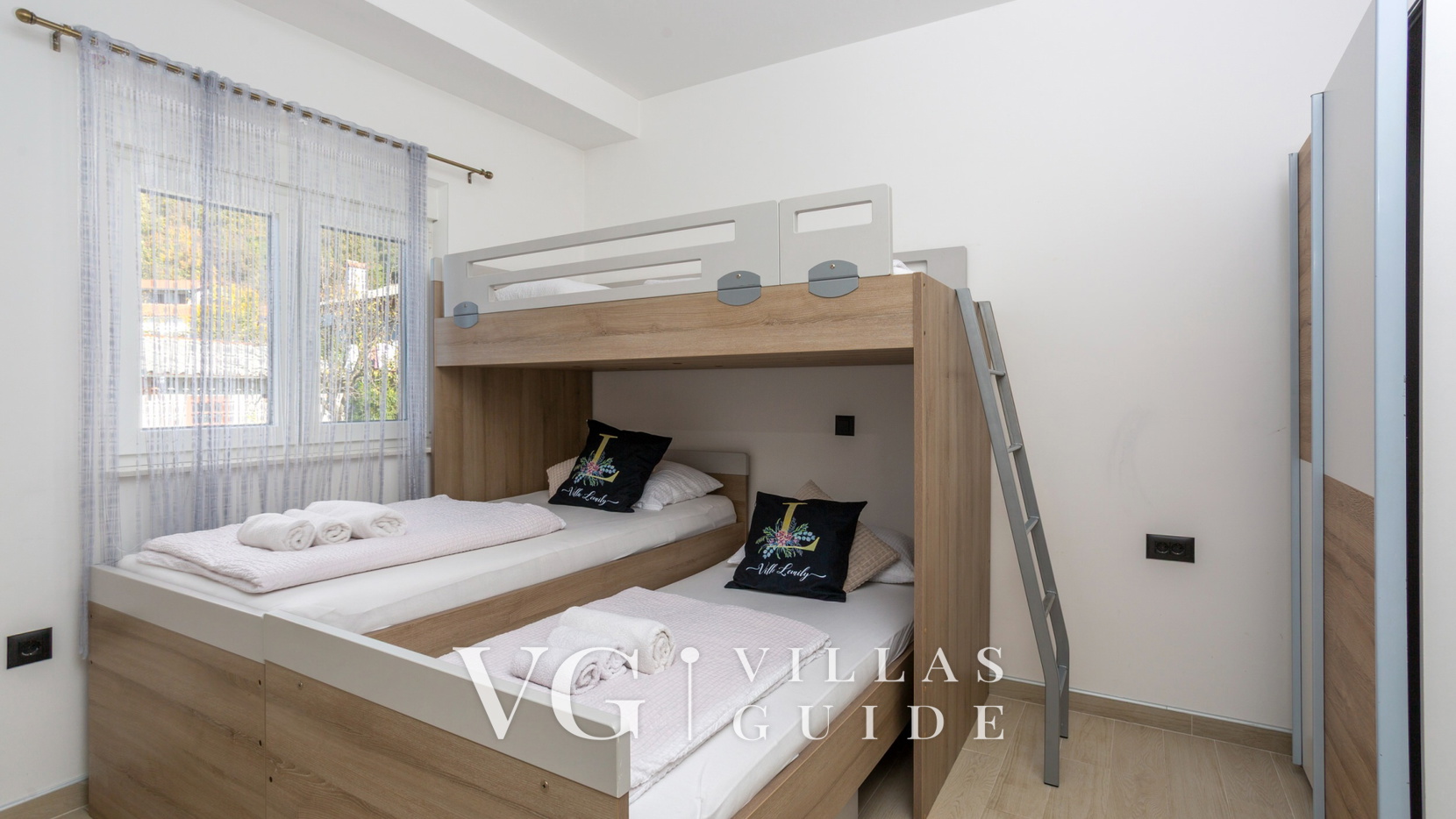 Villa Lemily with private pool Bedroom