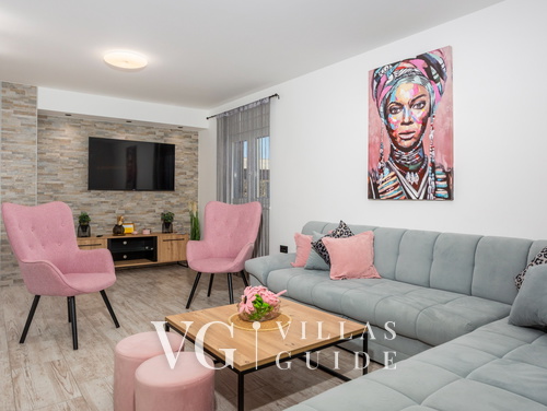 Villa Lemily with private pool