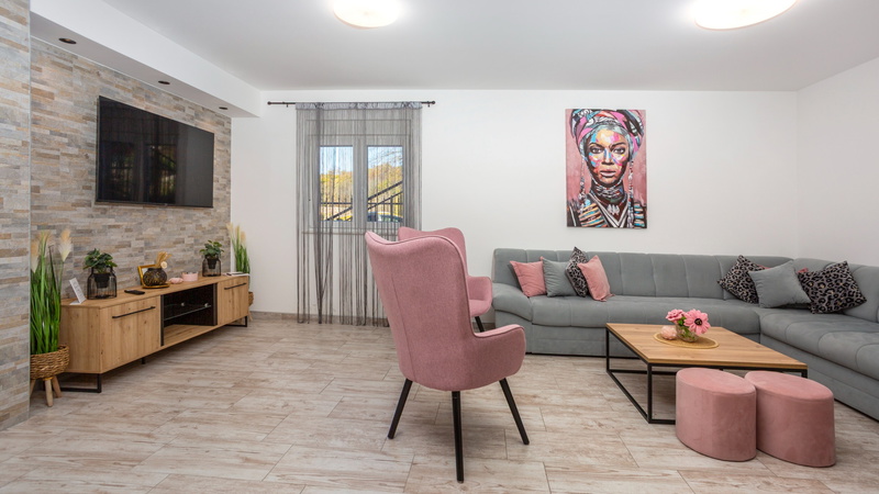 Villa Lemily with private pool