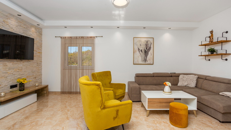 Villa Lemily with private pool