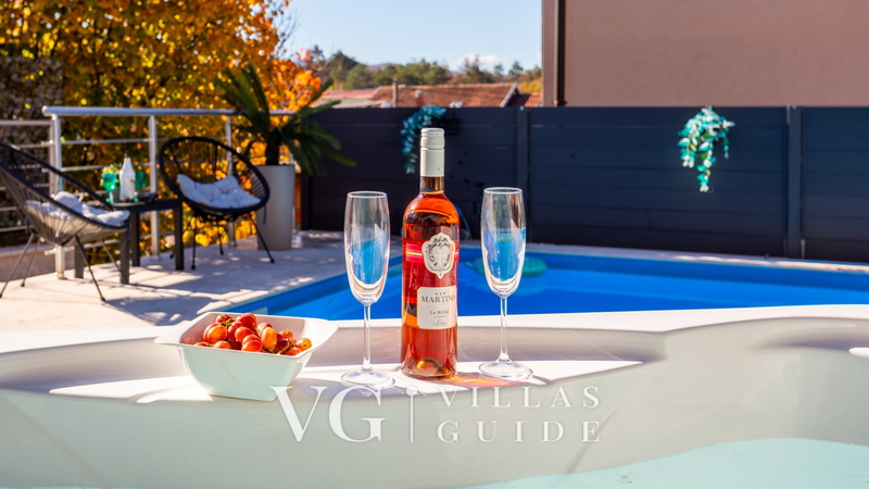 Villa Lemily with private pool wellness