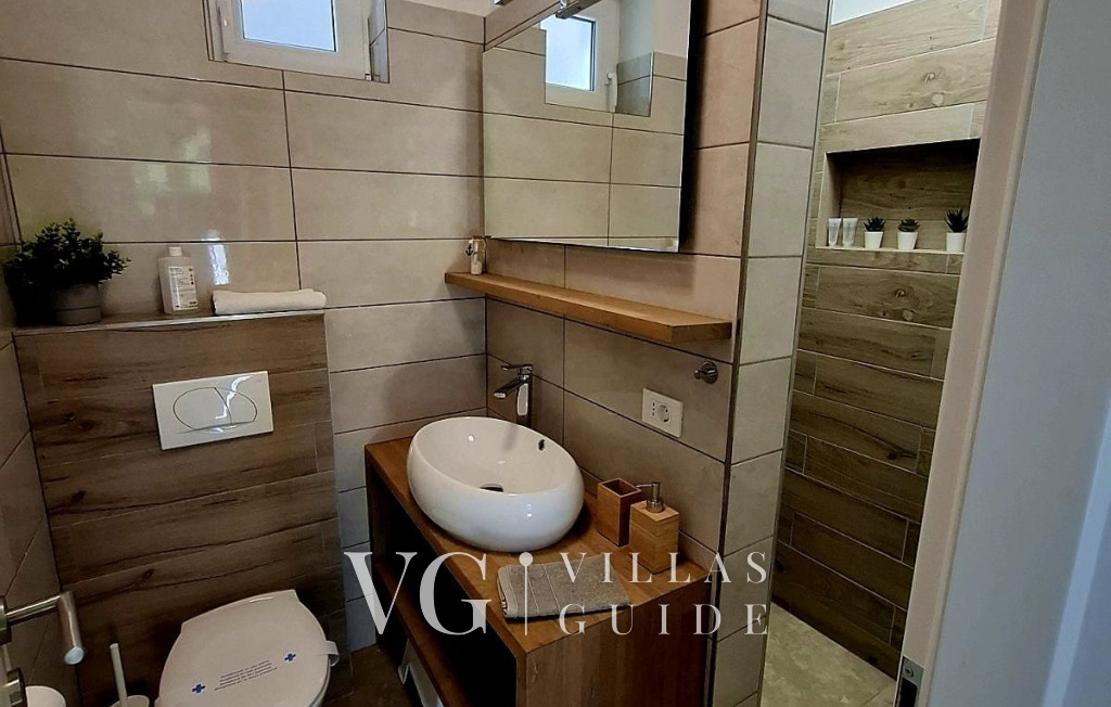 Holiday home Vranjak Badezimmer