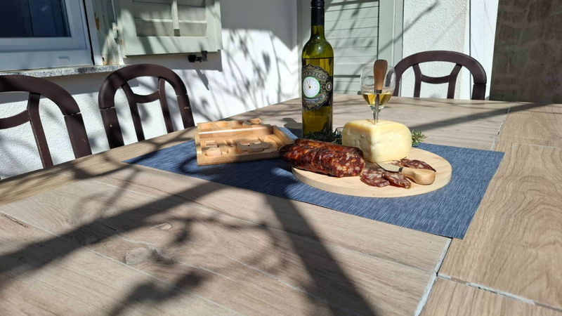 Holiday home Vranjak under star sky