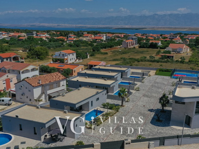 Villa More Vir 1 Garden and property exterior