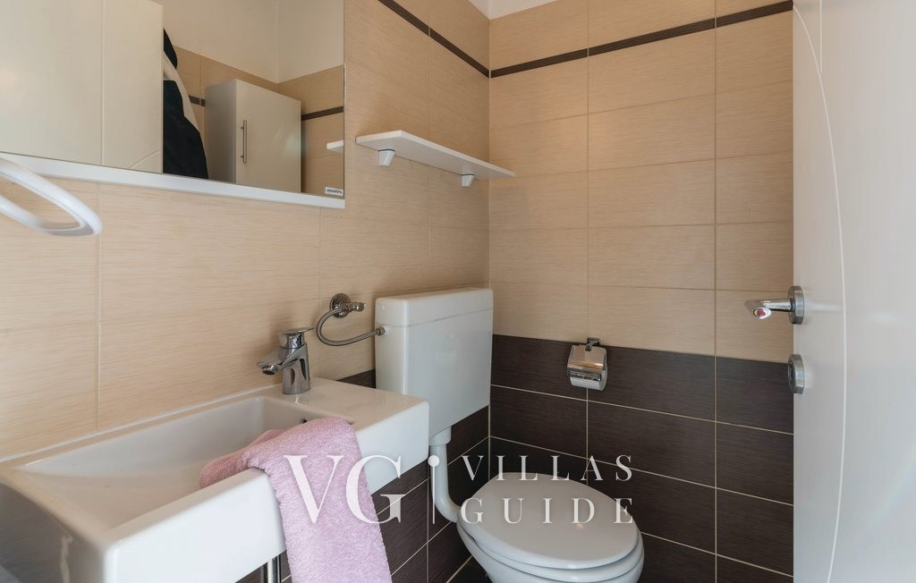 Apartman Lea Guest toilet