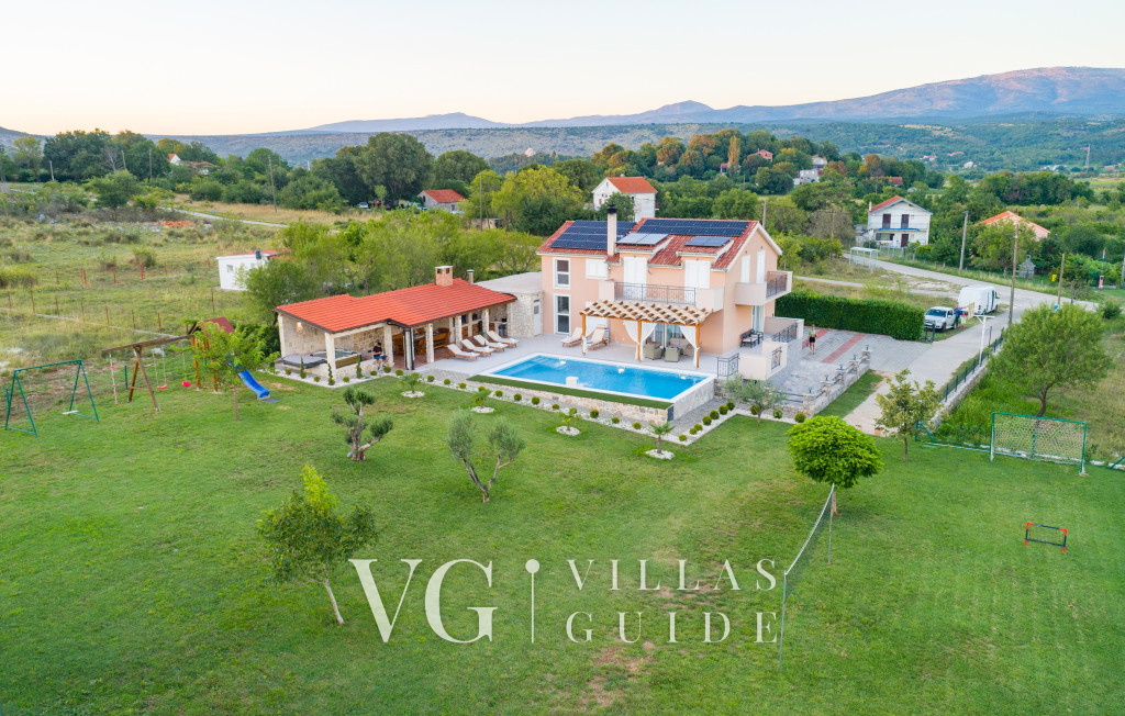 Villa Pleter Garten und Außenbereich