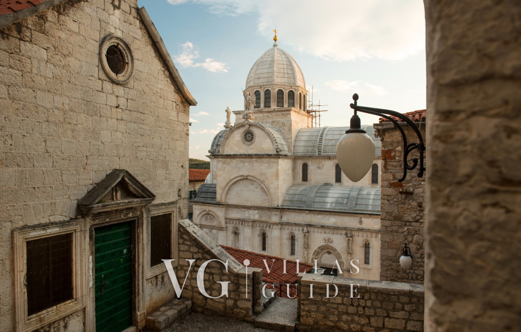 Villa Pleter micro_location