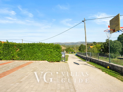 Villa Pleter Additional content