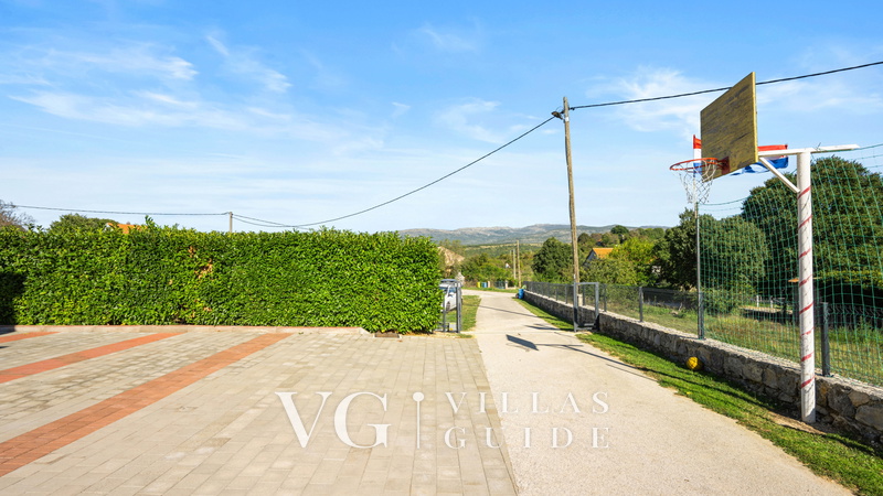 Villa Pleter Contenuto aggiuntivo