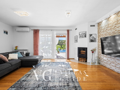 Villa Pleter Living room