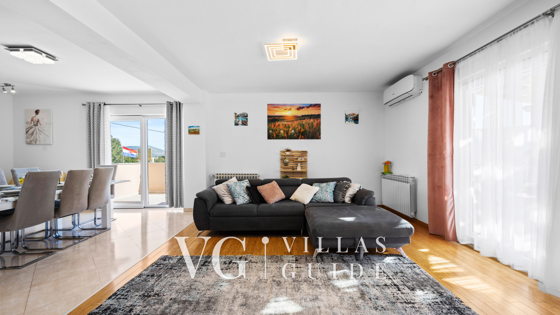 Villa Pleter Living room