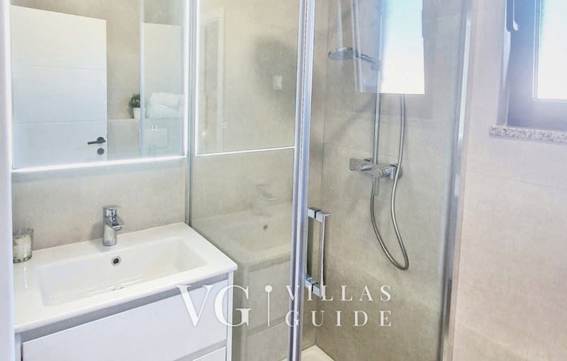 Studio Apartment Lea - Rovinj Bathroom