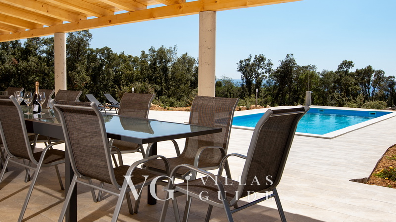 Villa Cyprian Garden and property exterior