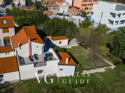 House Luna Garden and property exterior