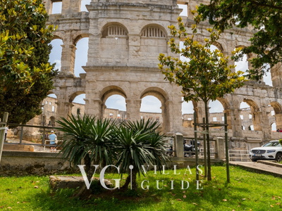 Pula Bay View apartment Microlocation